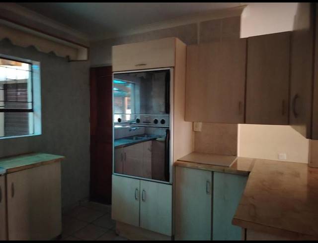 3 BEDROOM PROPERTY TO RENT IN BENDOR